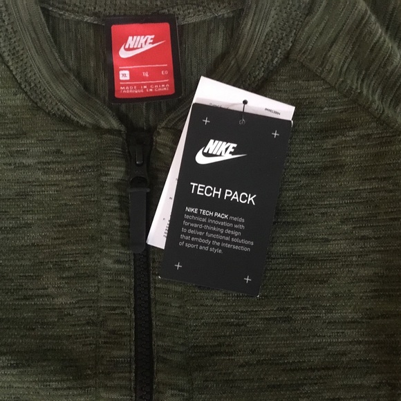 Nike Sportswear Tech Knit Bomber Jacket XL Green - Picture 3 of 4